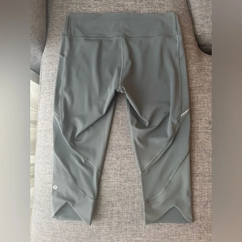 Lululemon Women Capris Leggings 18,5 in Size 12